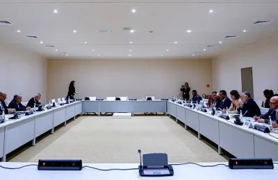 ministro medio ambiente reunido